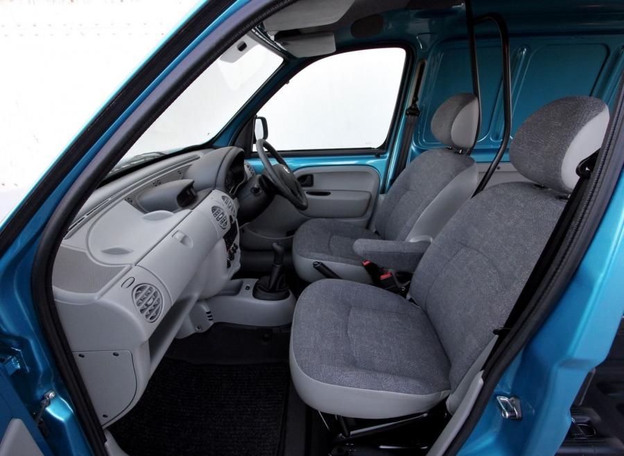  Nissan Kubistar 2003 года  (UK) (фото 2 из 11)